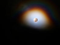 Mond mit Halo